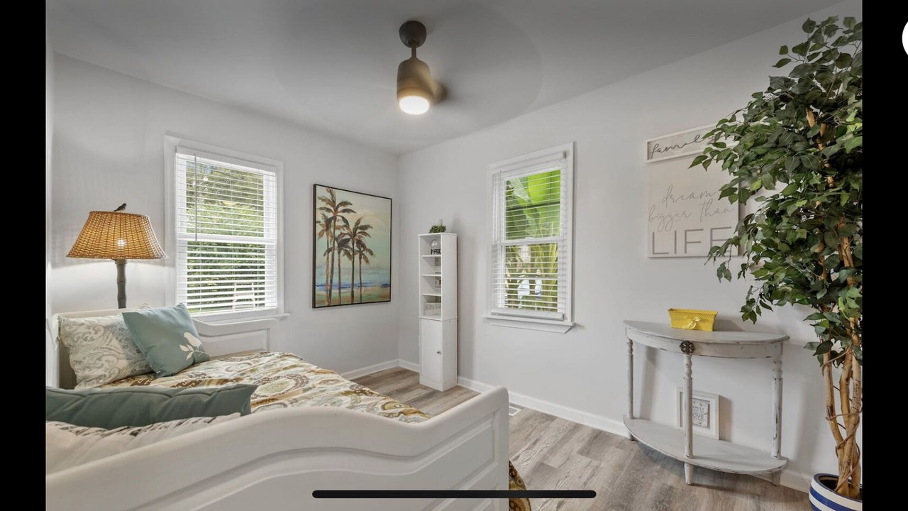 Photo of Livingroom in Central Newport News