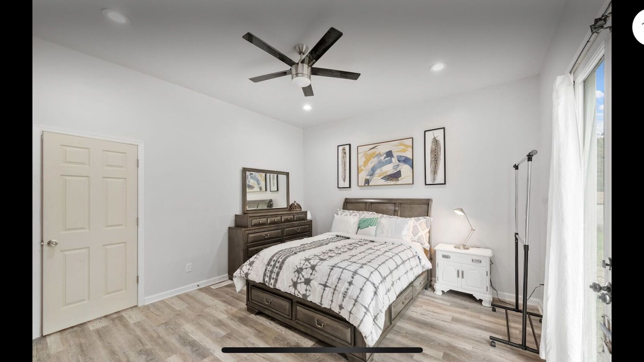 Photo of Bedroom in Central Newport News
