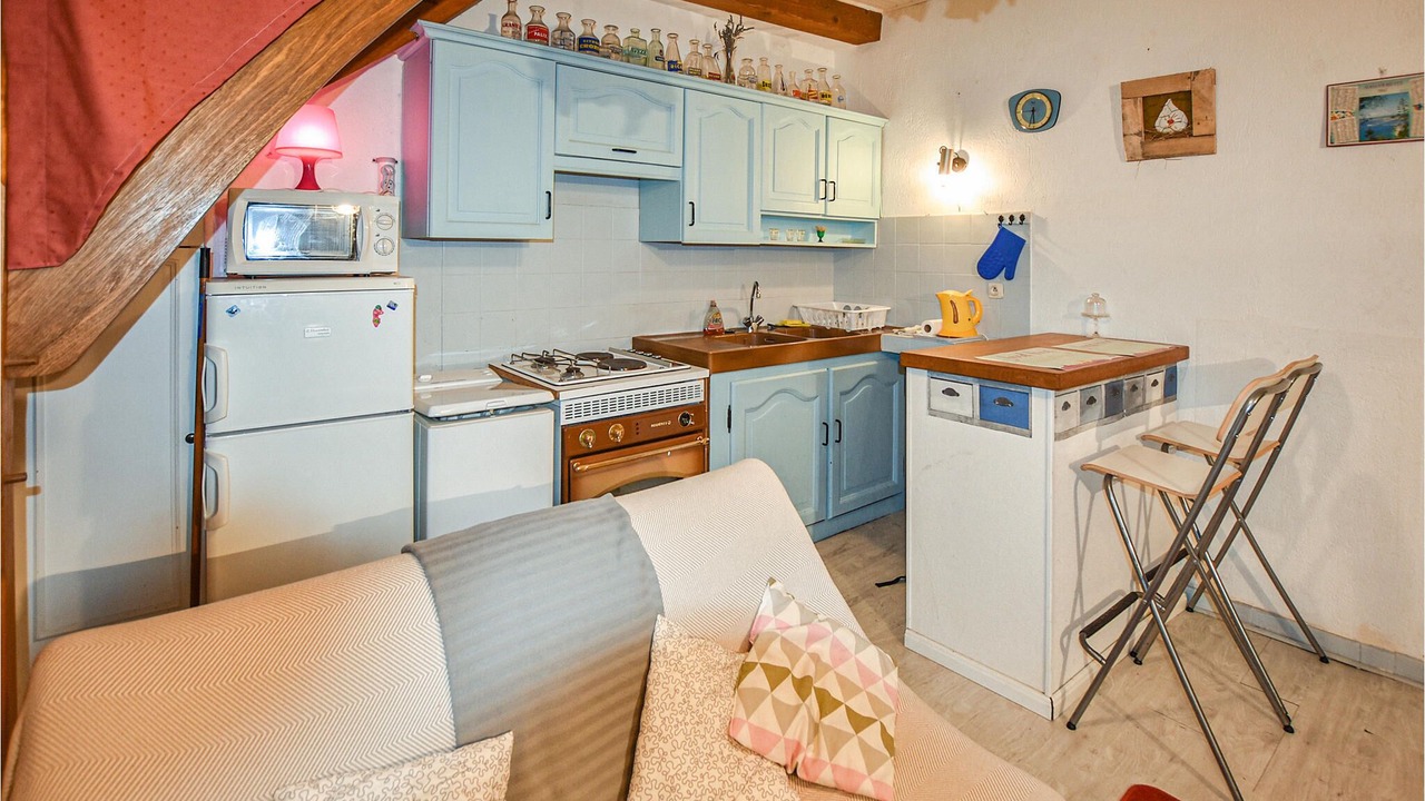 Photo of Others in Aurel