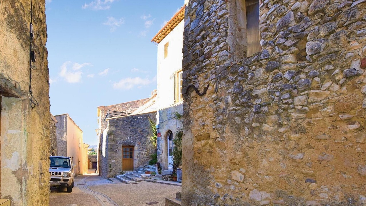 Photo of Outdoor in Aurel