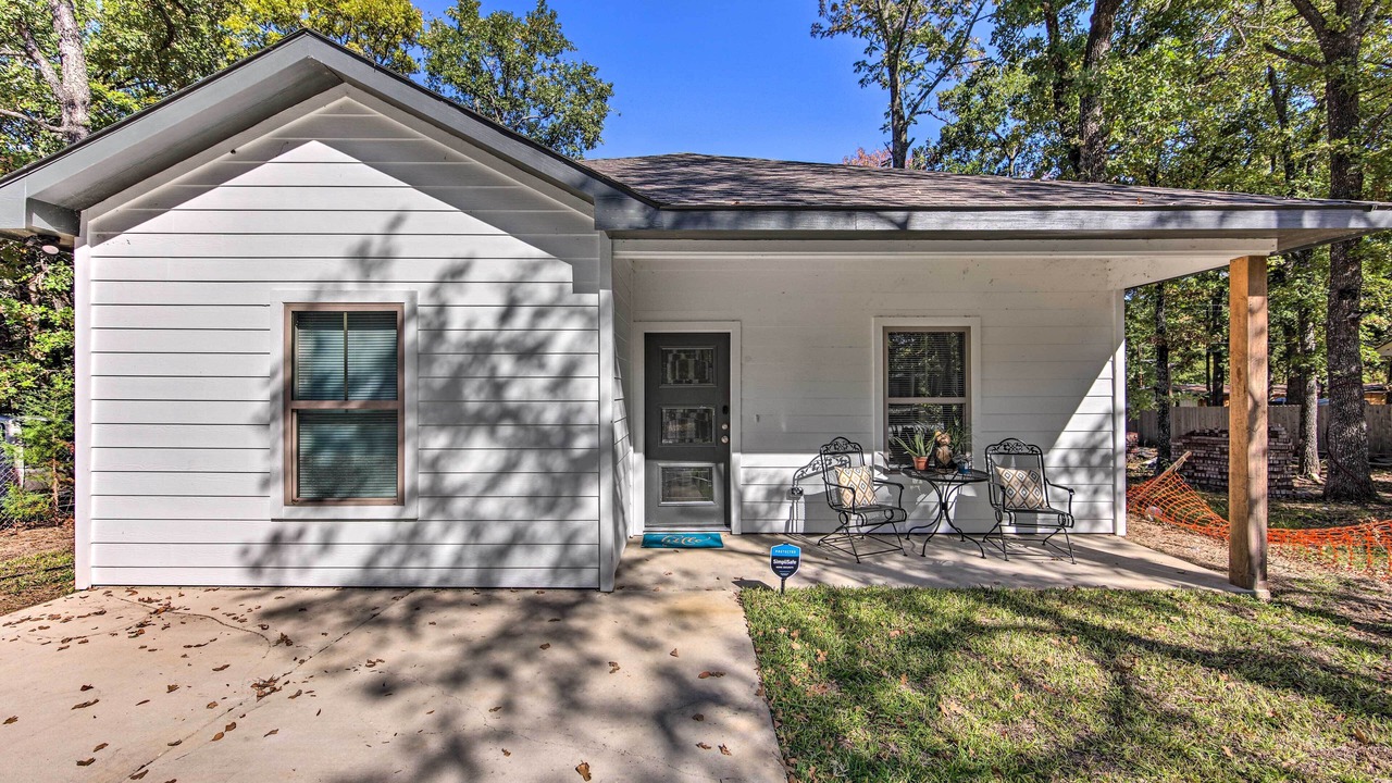 Photo of Outdoor in Carolyn Estates