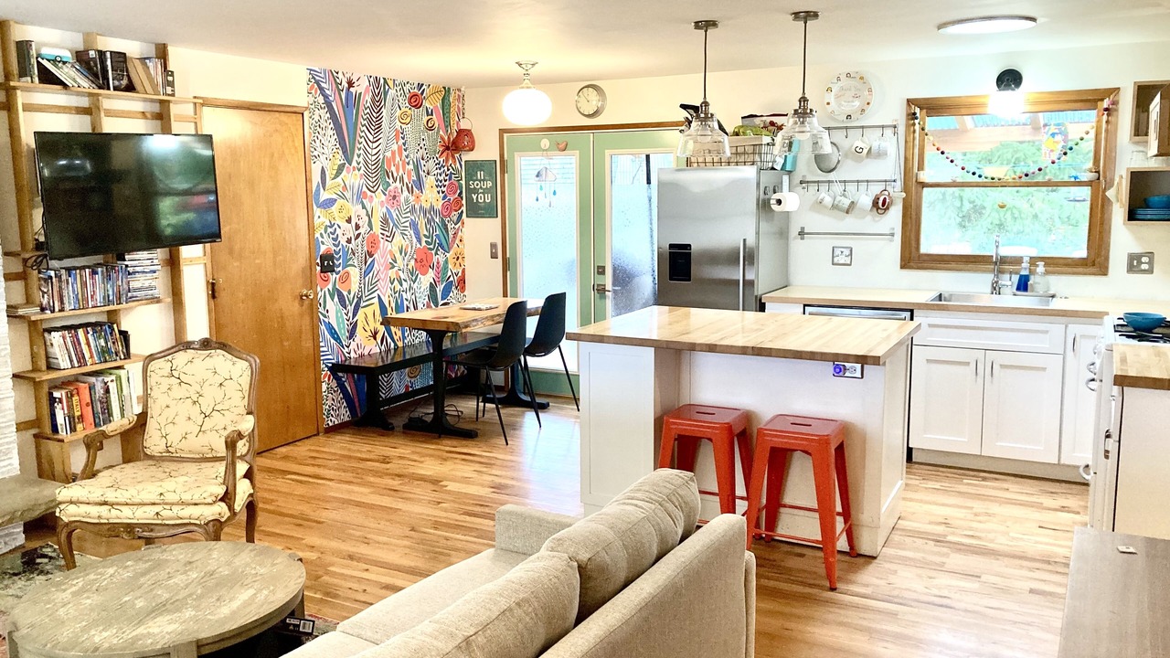 Photo of Others in Brentwood-Darlington