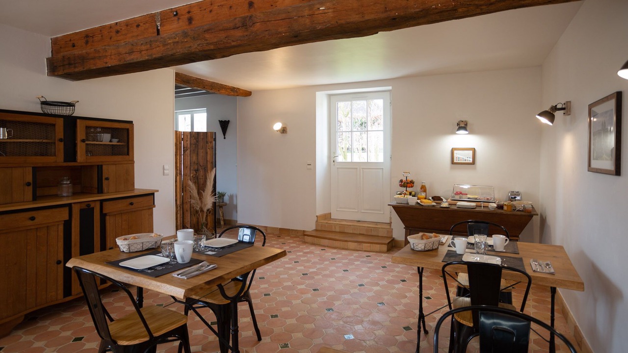 Photo of Others in Gury