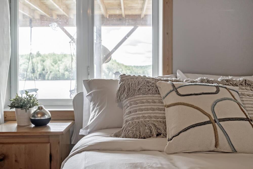 Photo of Bedroom in Saint-Andre-Avellin