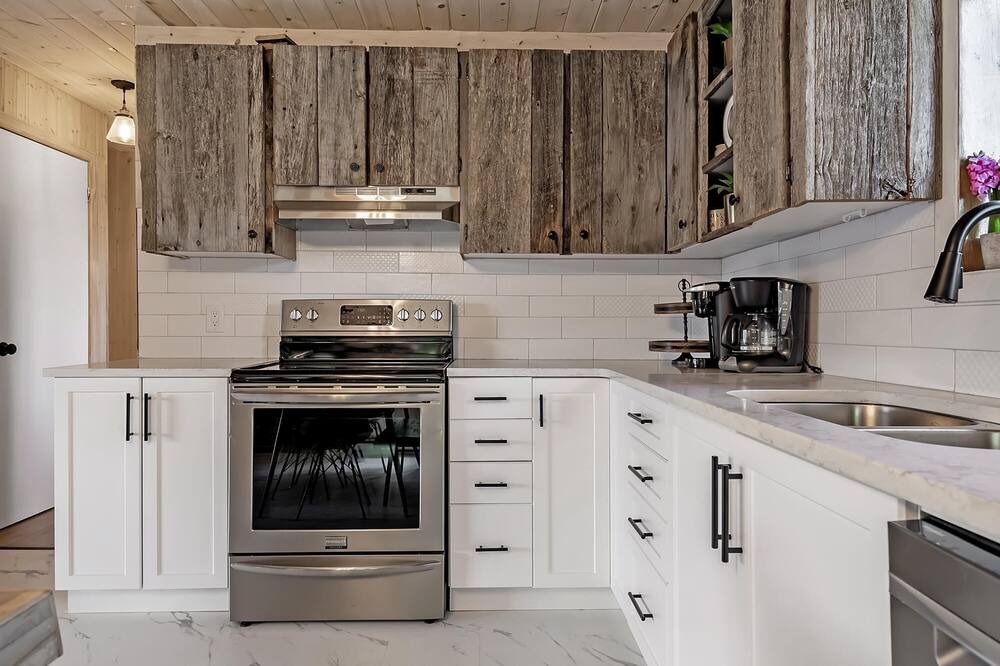 Photo of Kitchen in Saint-Andre-Avellin