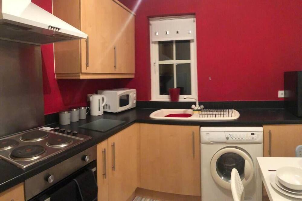 Photo of Kitchen in Newcastle-Under-Lyme