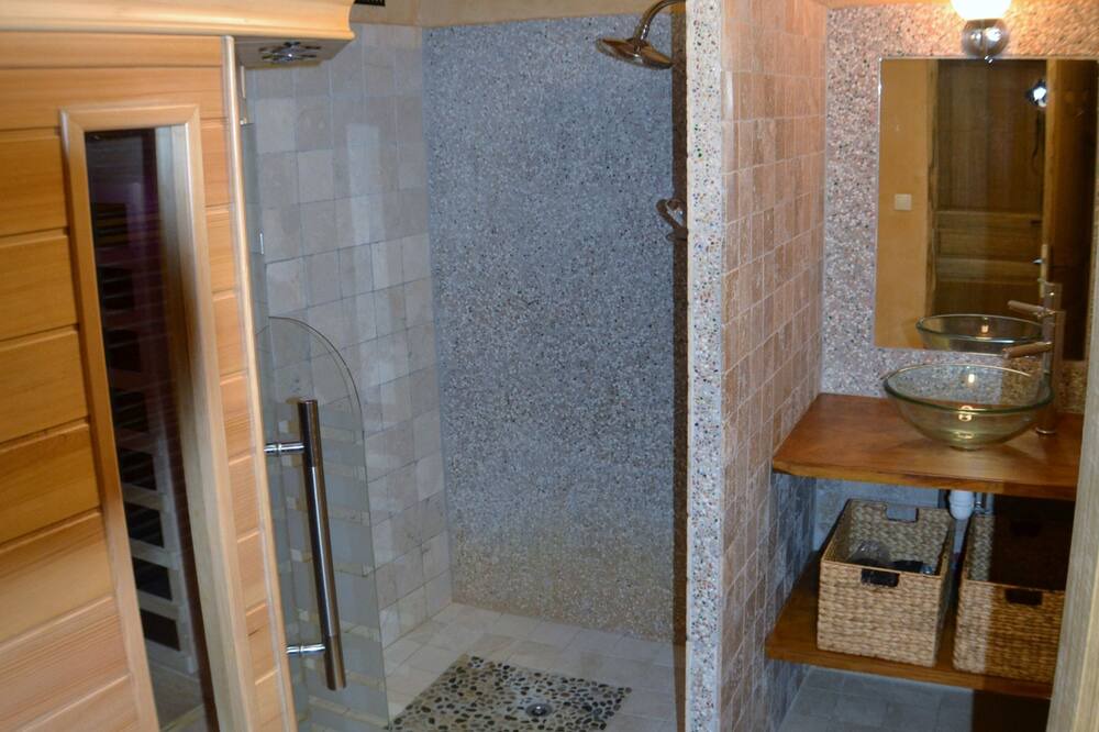 Photo of Others in Saint-Bres