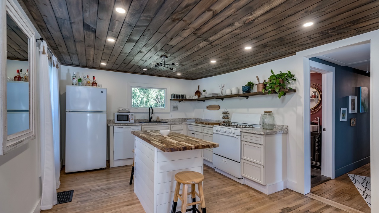 Photo of Kitchen in Town of Hounsfield