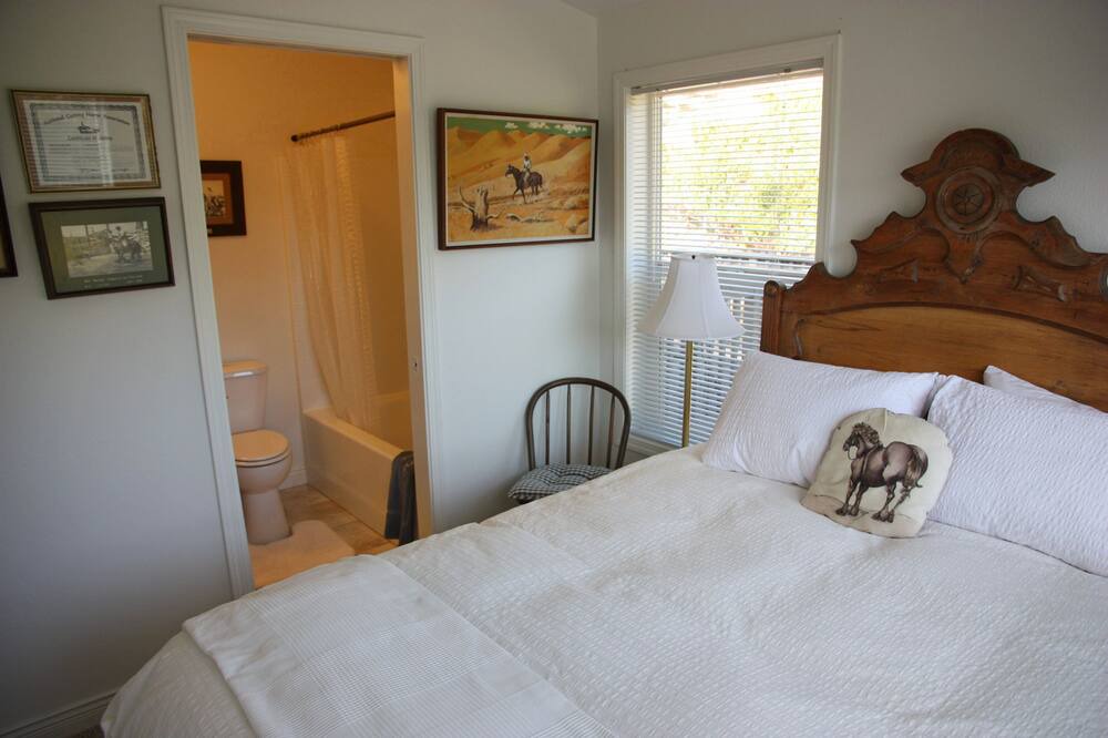 Photo of Bedroom in St. Helena
