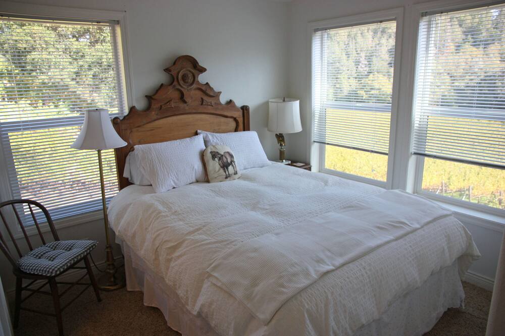 Photo of Bedroom in St. Helena