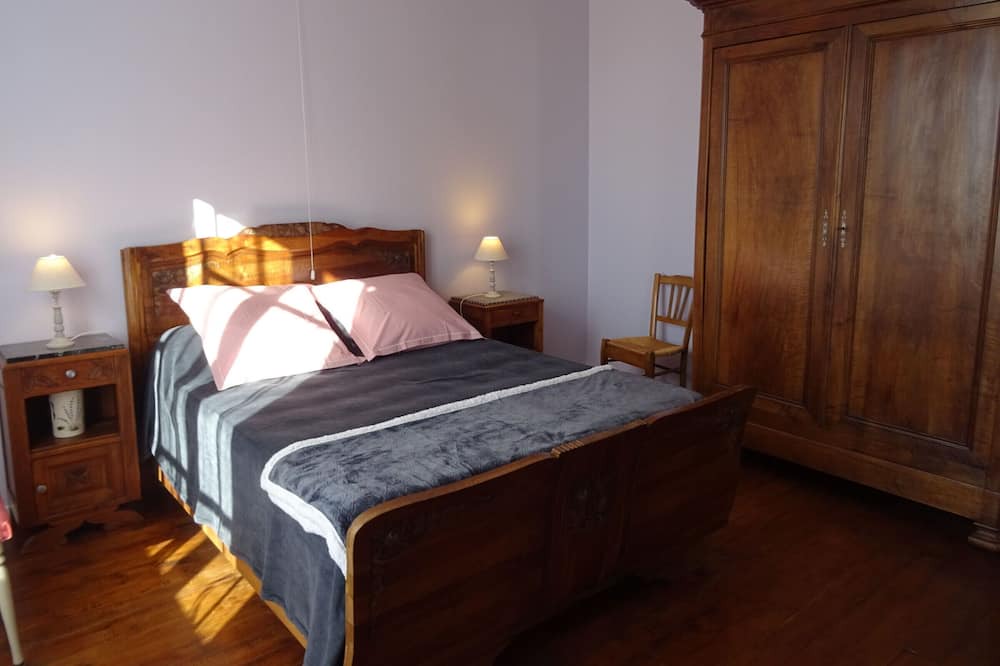 Photo of Bedroom in Centres