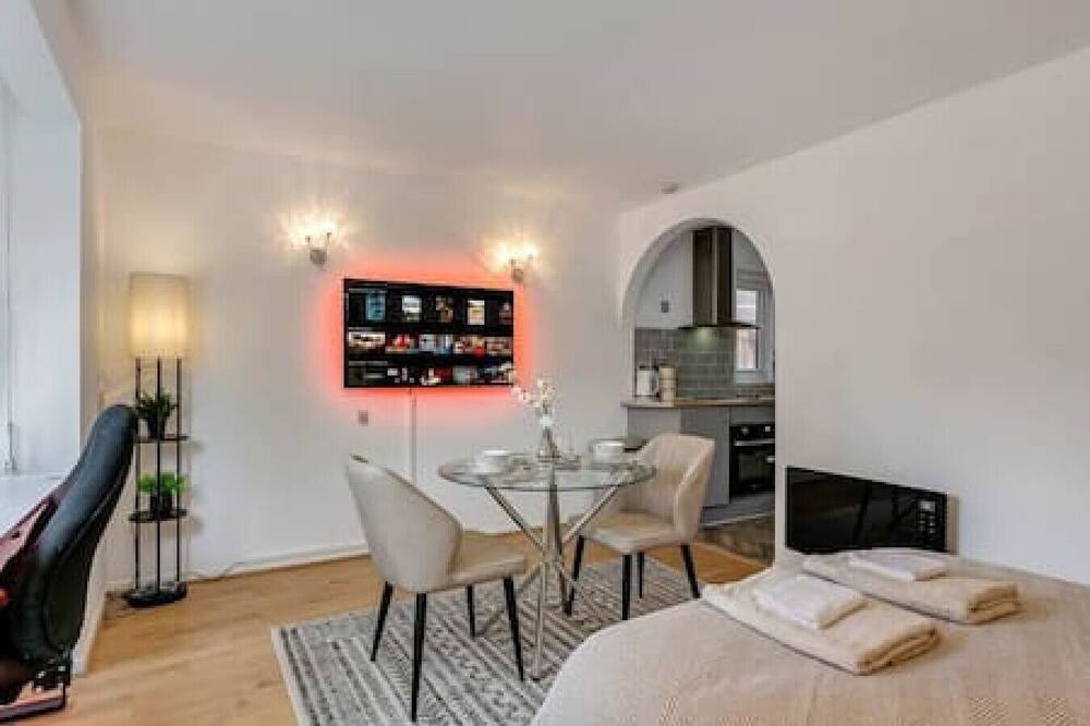 Photo of Others in Burnt Oak