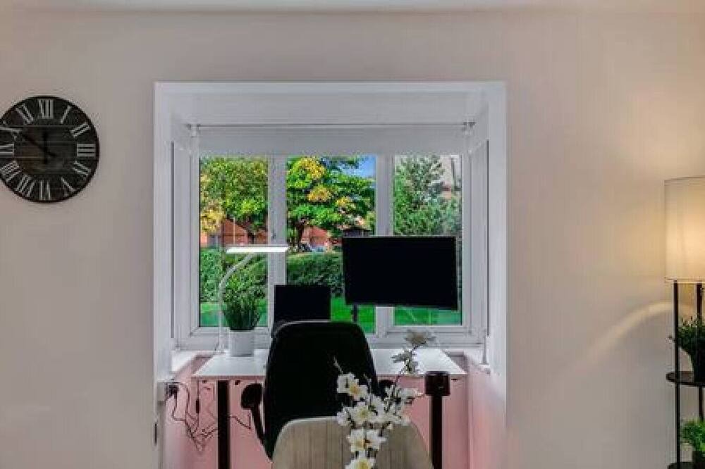 Photo of Others in Burnt Oak