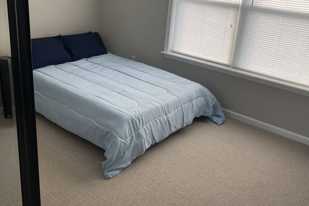 Photo of Bedroom in Chic's Beach