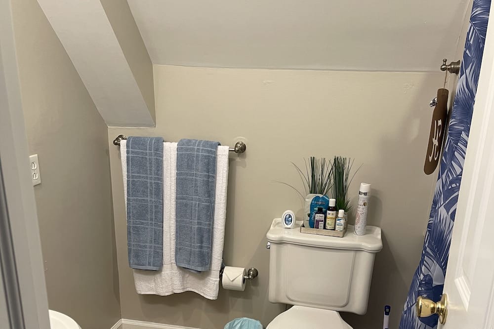 Photo of Bathroom in Chic's Beach