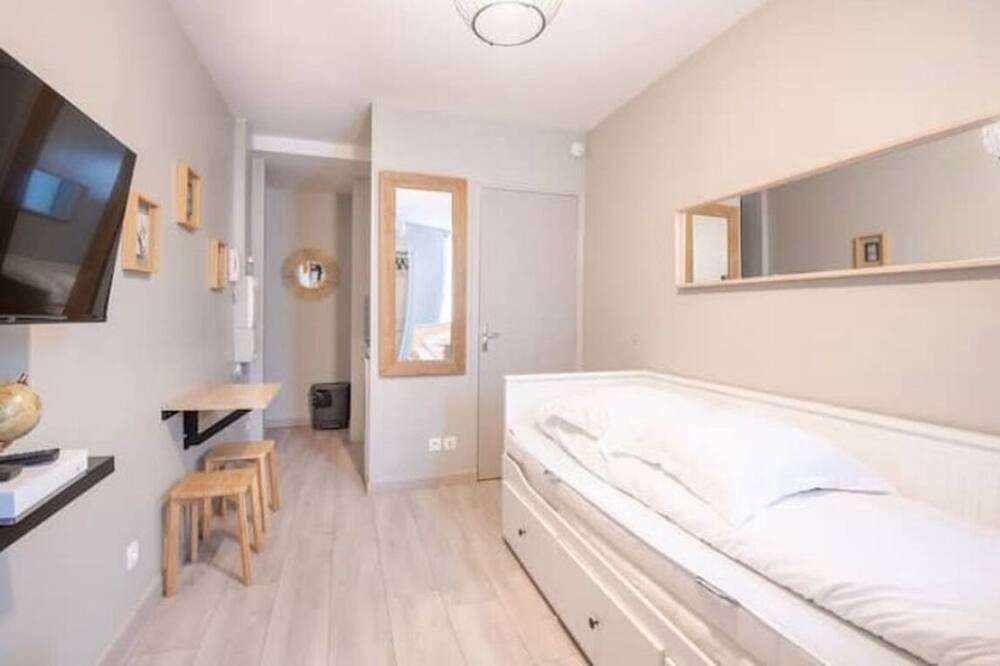 Photo of Bathroom in La Fuye-Velpeau