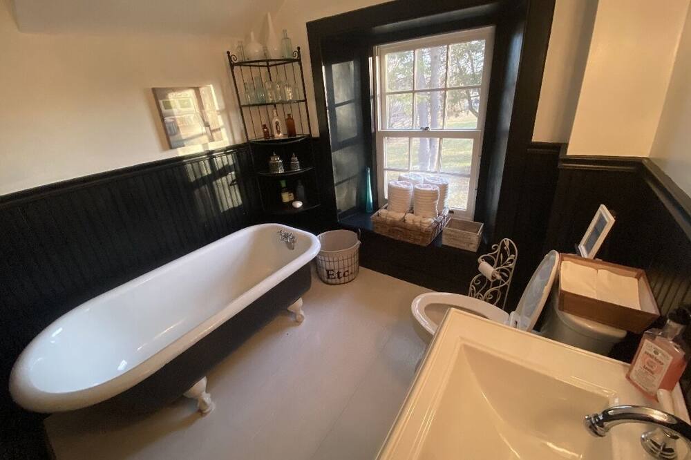 Photo of Bathroom in Mississippi Mills