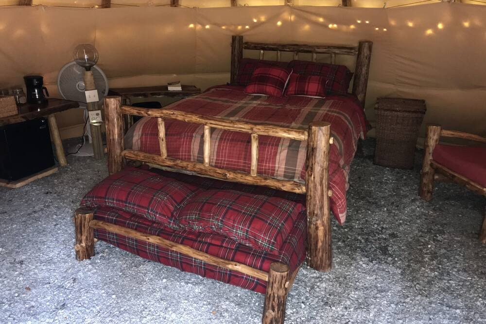 Photo of Bedroom in Townsend