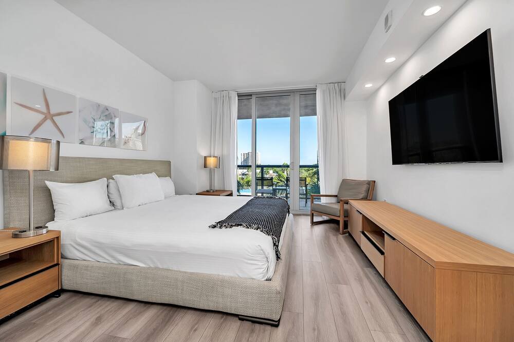 Photo of Bedroom in Hallandale Beach