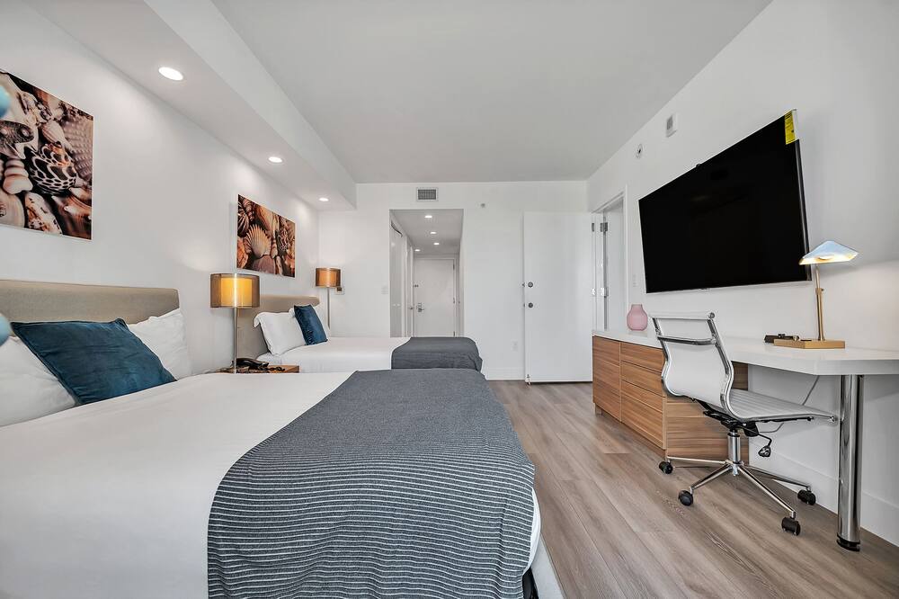 Photo of Bedroom in Hallandale Beach