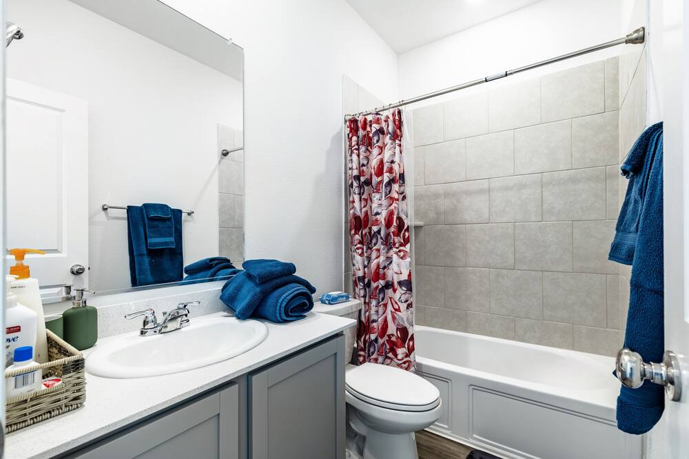Photo of Bathroom in Anna