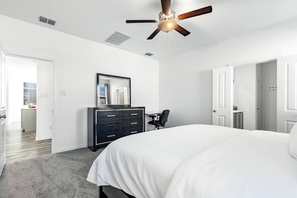 Photo of Bedroom in Anna