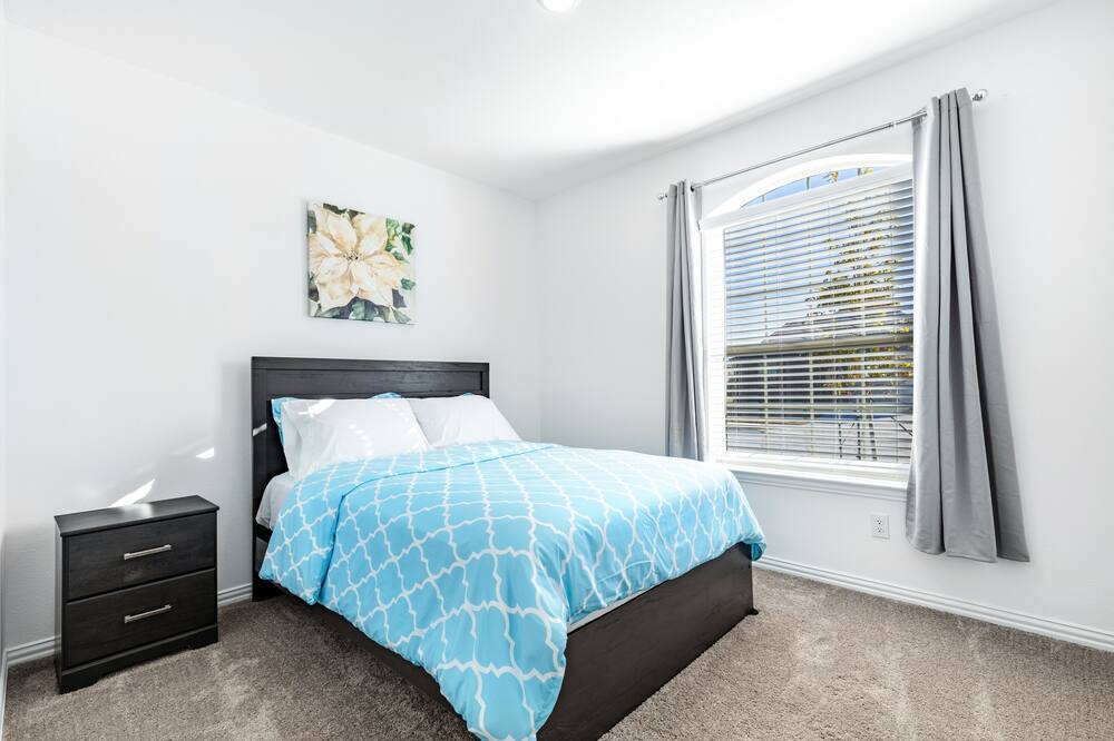 Photo of Bedroom in Anna