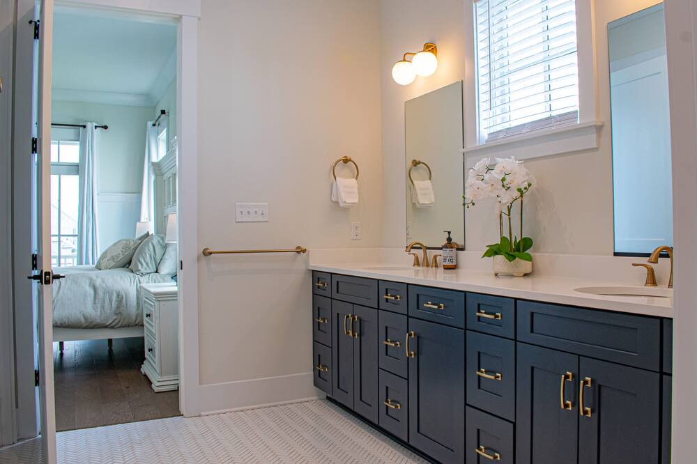 Photo of Bathroom in Cape Charles