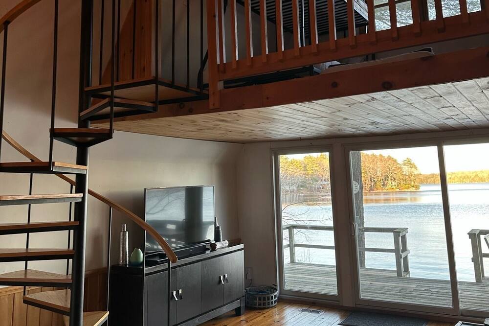 Photo of Others in Damariscotta