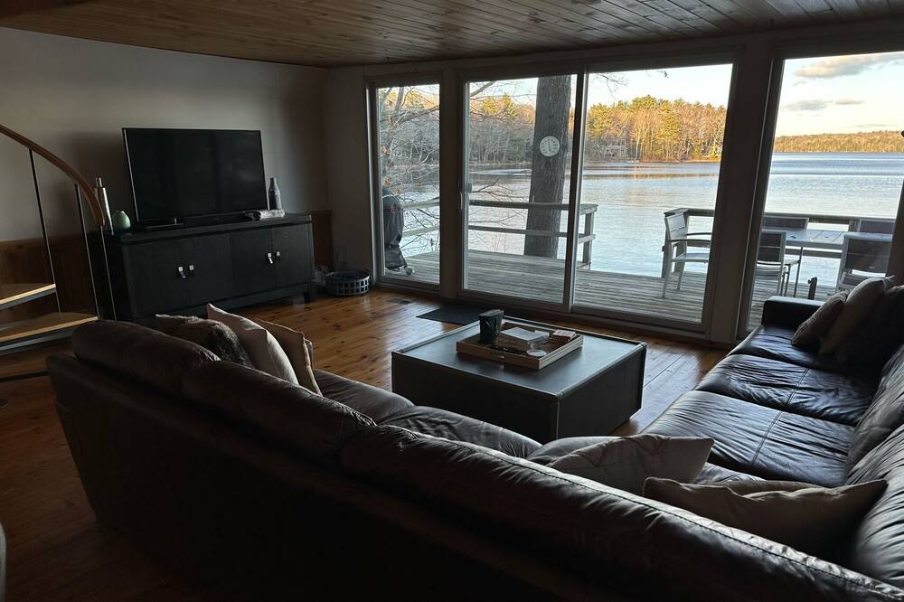 Photo of Others in Damariscotta