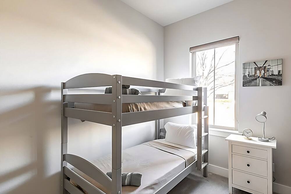 Photo of Bedroom in Farmers Branch