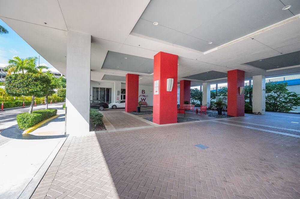 Photo of Outdoor in Hallandale Beach
