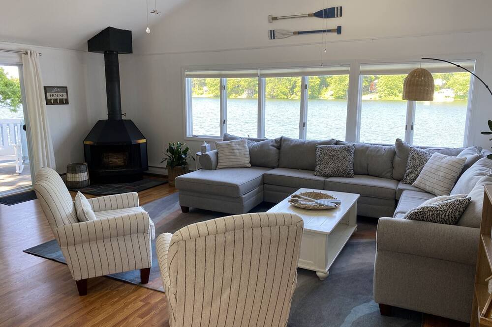 Photo of Others in Hollis