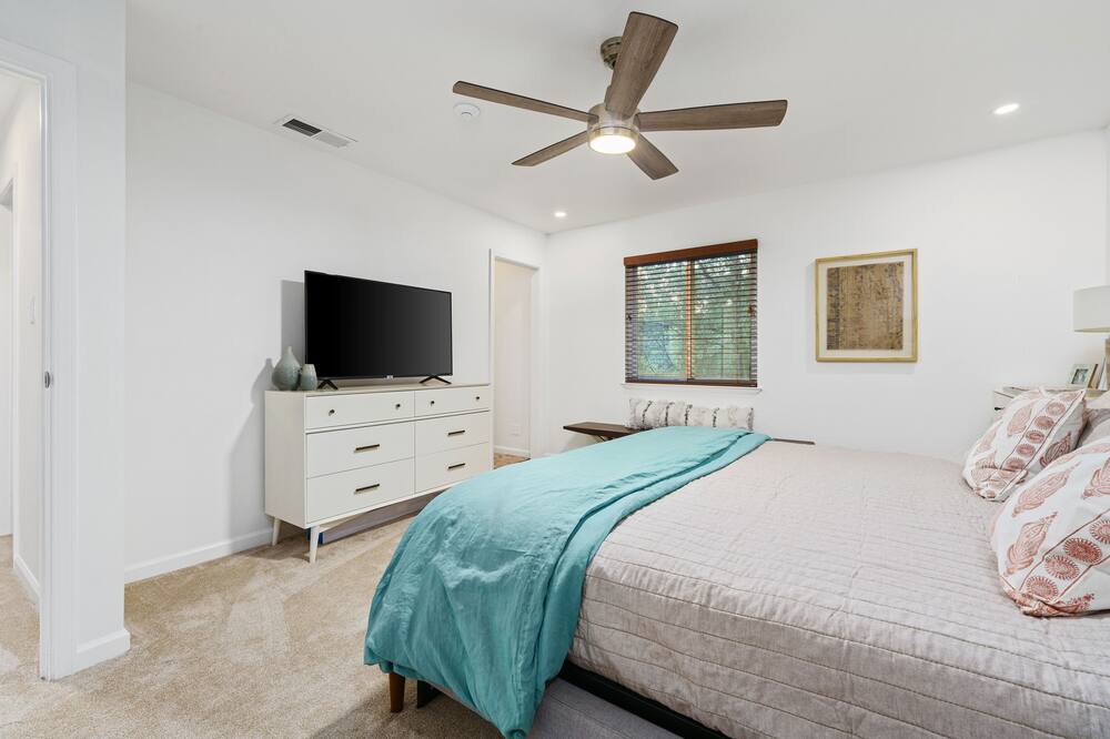 Photo of Bedroom in Loomis