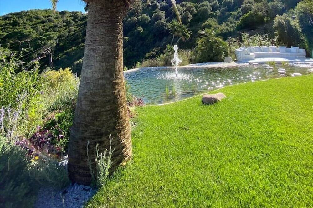 Photo of Outdoor in Mas Ram
