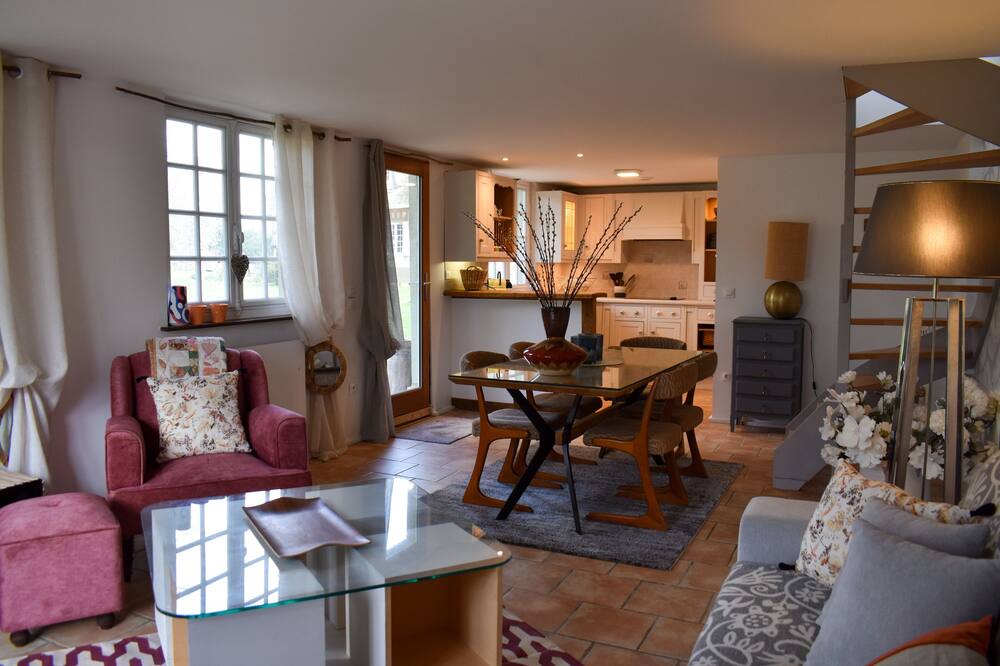 Photo of Livingroom in La Riviere-Saint-Sauveur