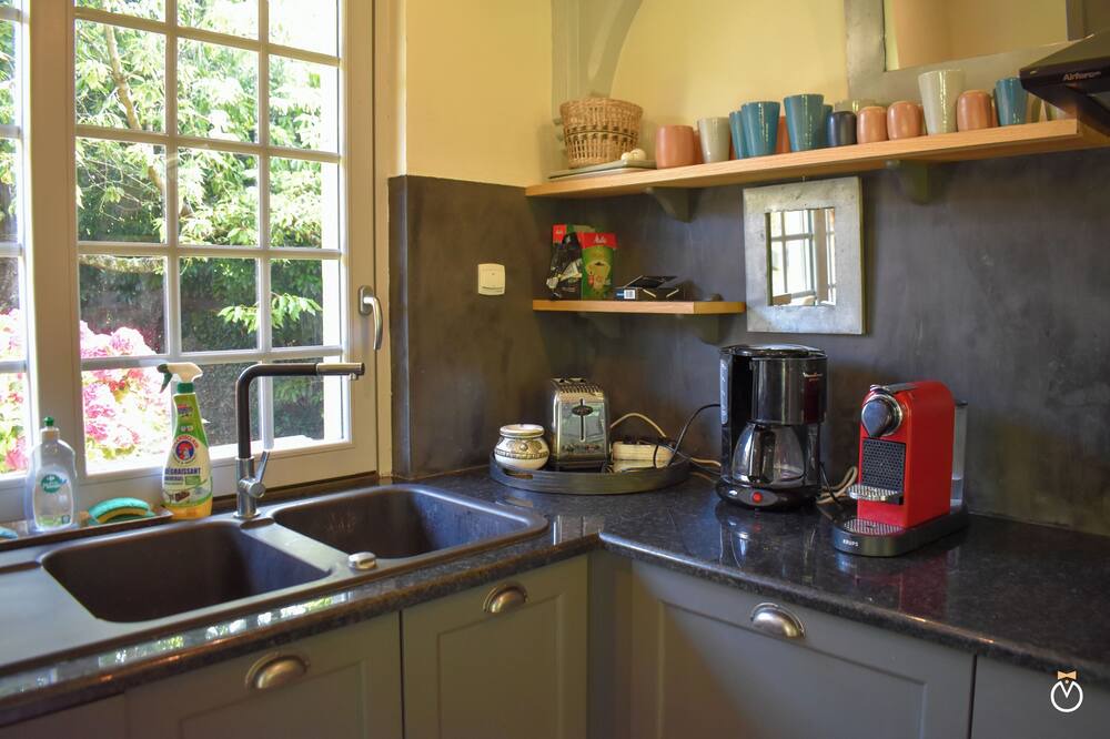 Photo of Kitchen in La Riviere-Saint-Sauveur