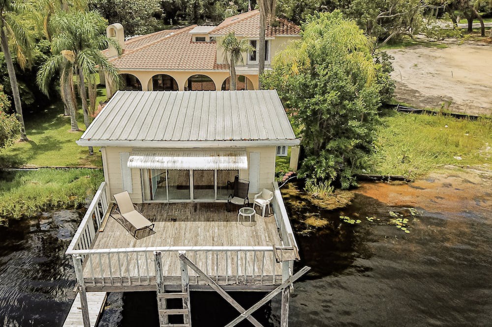 Photo of Outdoor in Lake Keystone