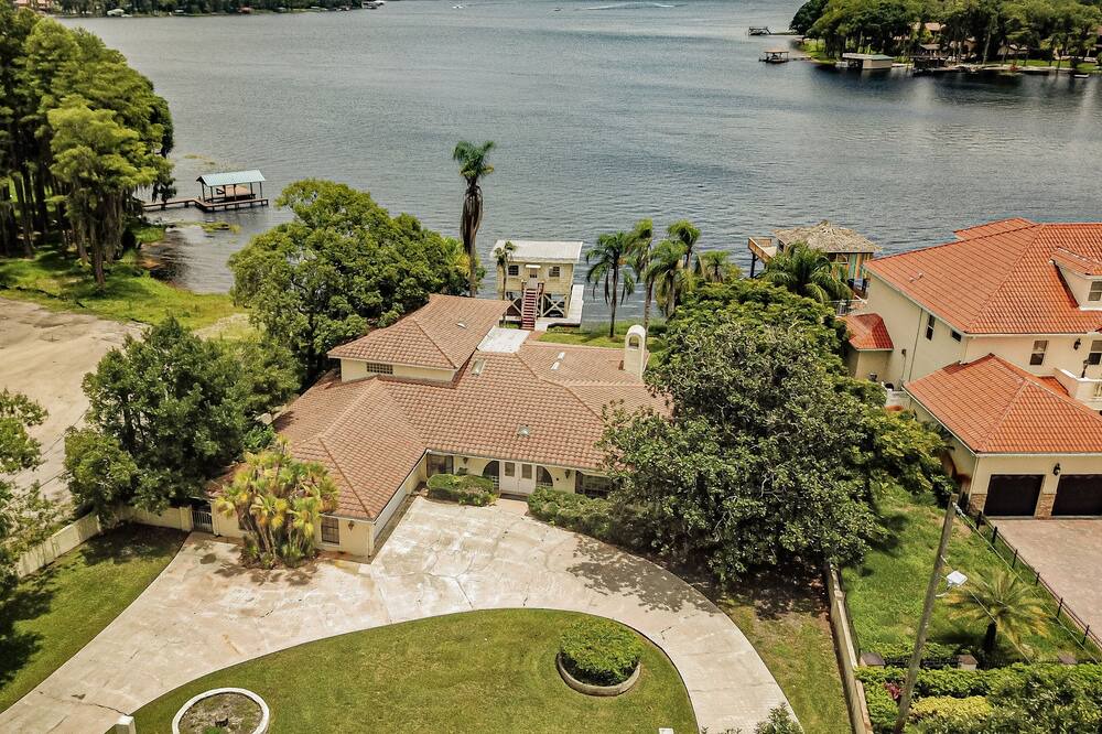 Photo of Outdoor in Lake Keystone