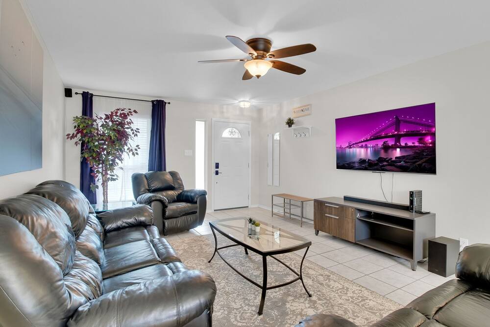 Photo of Livingroom in West San Antonio