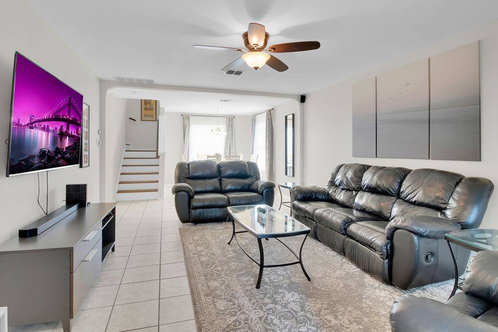 Photo of Livingroom in West San Antonio