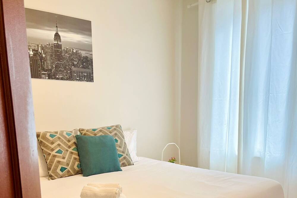 Photo of Bedroom in Vieux-Rosemont