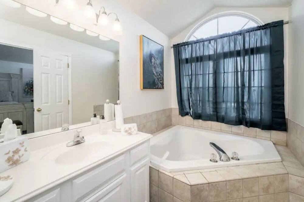 Photo of Bathroom in Wichita