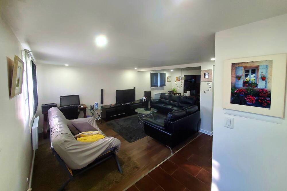 Photo of Livingroom in Anjou