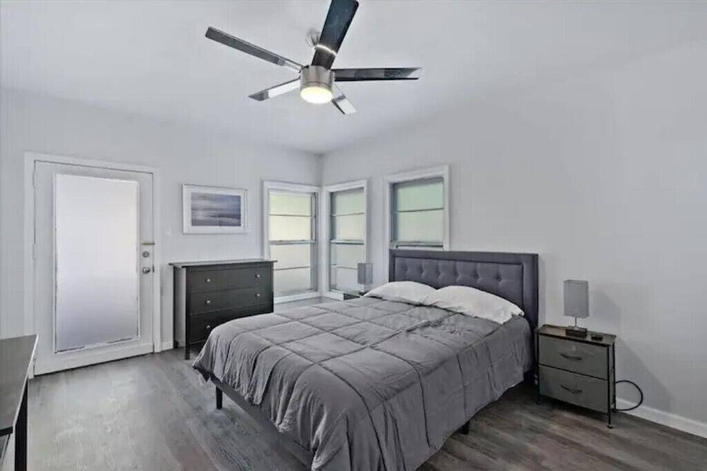 Photo of Bedroom in Lago Vista