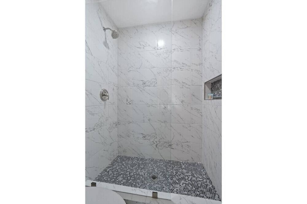 Photo of Bathroom in Lago Vista