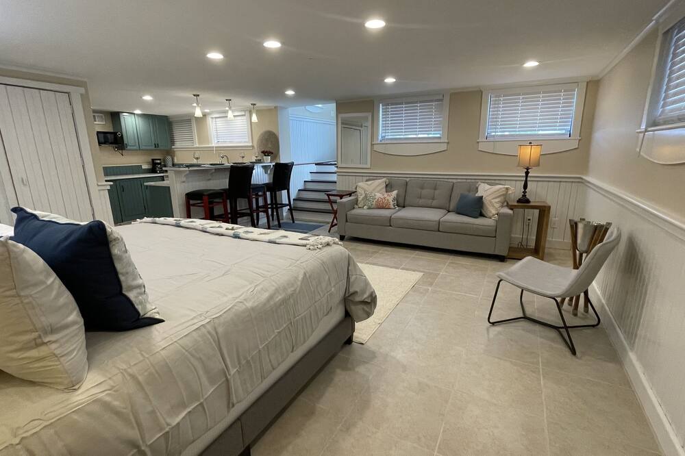 Photo of Livingroom in West Dennis