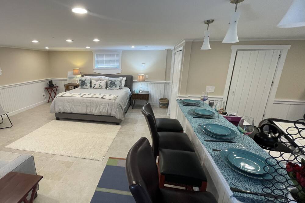 Photo of Others in West Dennis