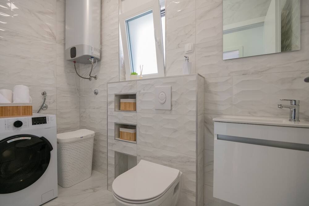 Photo of Bathroom in Grubine