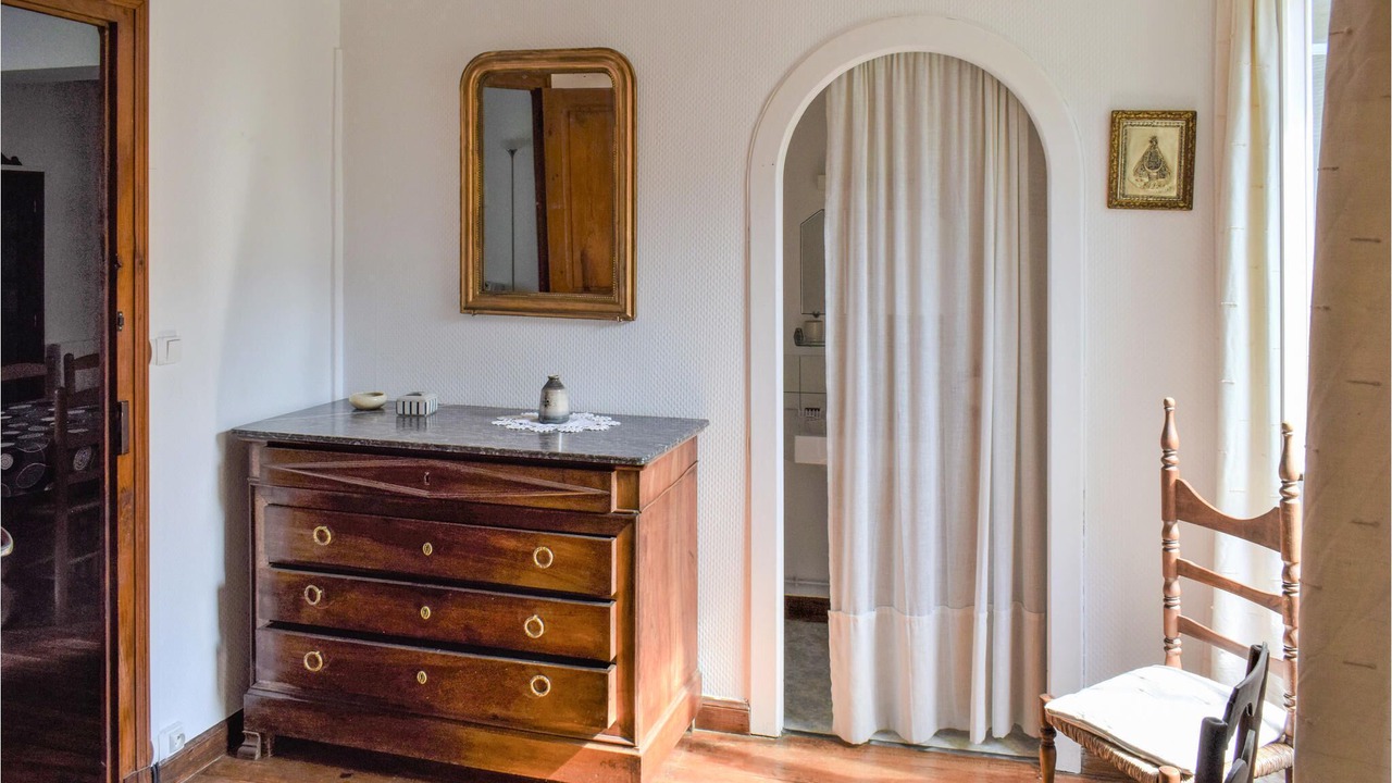 Photo of Others in Aste-Beon